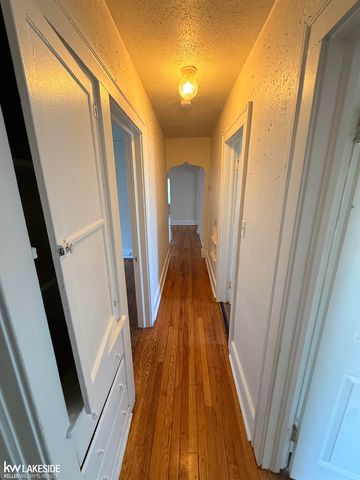2301 La Belle Street, Detroit, MI 48238