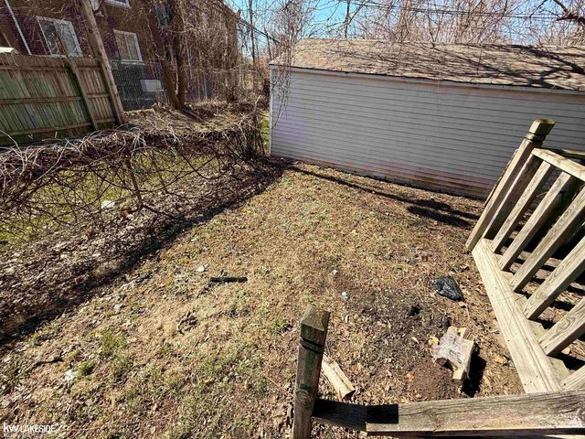 2301 La Belle Street, Detroit, MI 48238