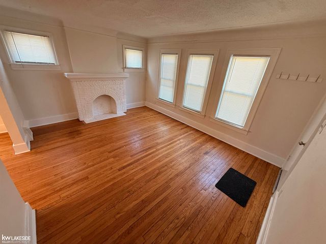 2301 La Belle Street, Detroit, MI 48238