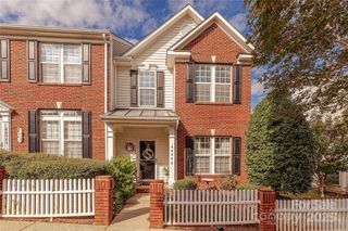 4004 Christine Lane E, Waxhaw, NC 28173