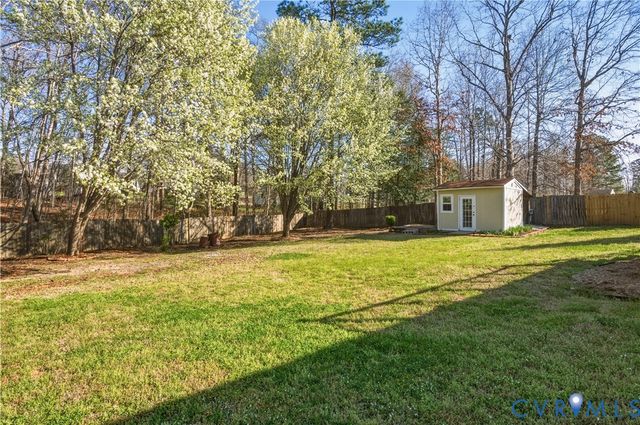 22922 Pheasant Ct, North Dinwiddie, VA 23803