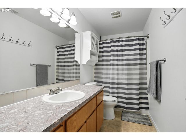 2137 N Q St, Washougal, WA 98671