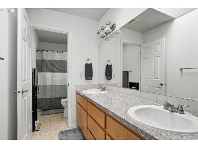 2137 N Q St, Washougal, WA 98671