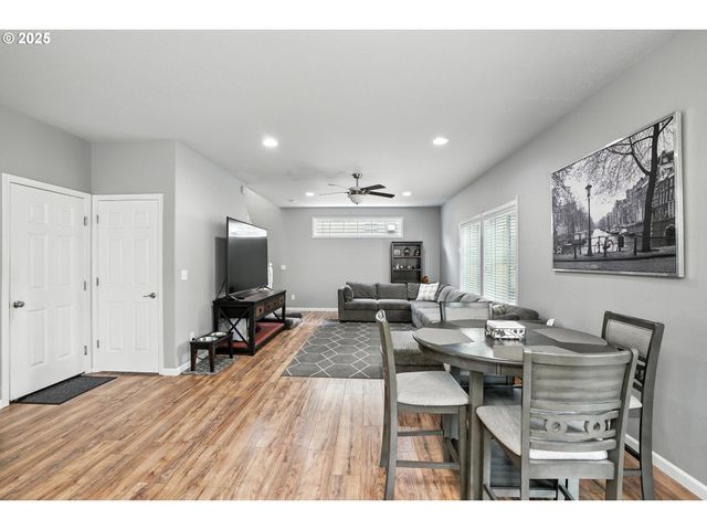 2137 N Q St, Washougal, WA 98671