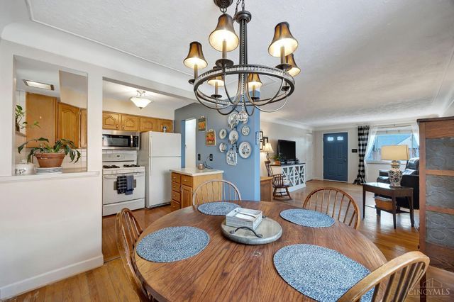 1320 Thurnridge Drive, Reading, OH 45215