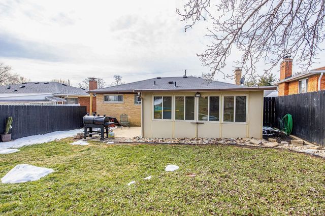 1320 Thurnridge Drive, Reading, OH 45215