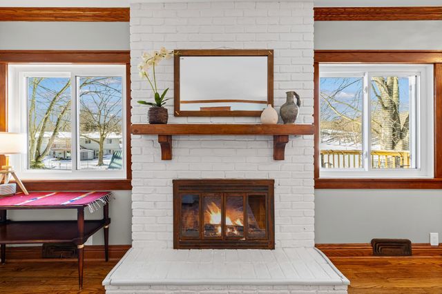 5690 136th Street Court, Apple Valley, MN 55124