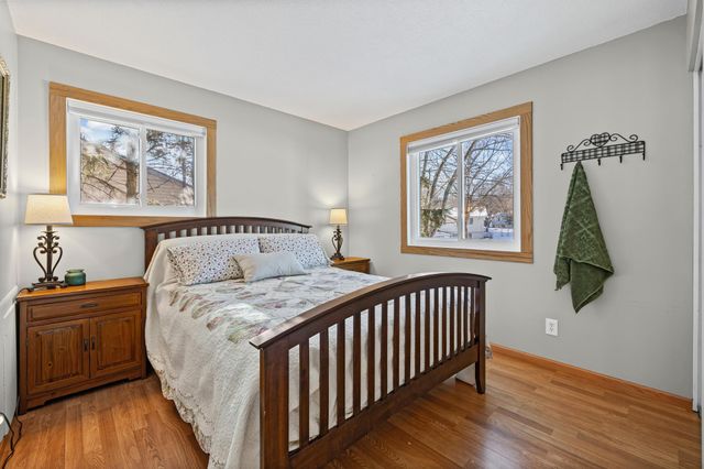 5690 136th Street Court, Apple Valley, MN 55124