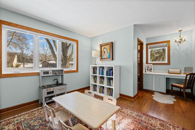 5690 136th Street Court, Apple Valley, MN 55124