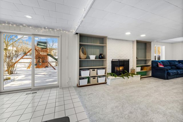 5690 136th Street Court, Apple Valley, MN 55124