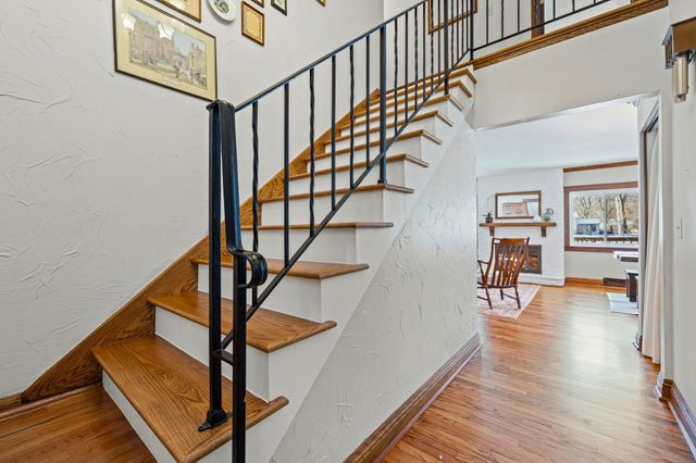 5690 136th Street Court, Apple Valley, MN 55124