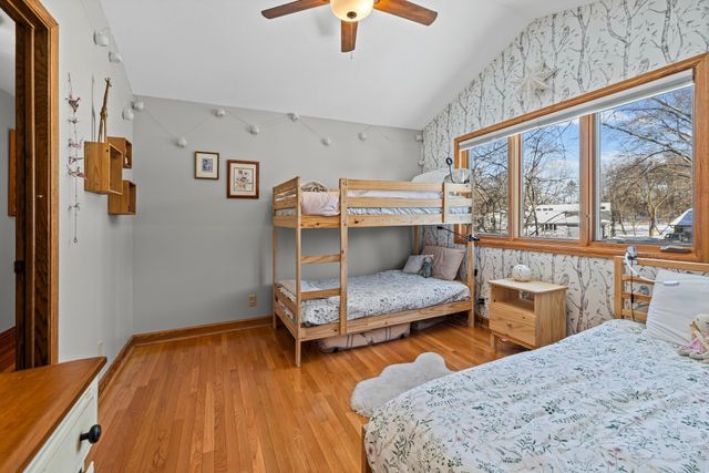 5690 136th Street Court, Apple Valley, MN 55124