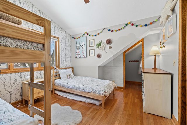 5690 136th Street Court, Apple Valley, MN 55124