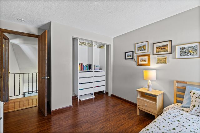 5690 136th Street Court, Apple Valley, MN 55124