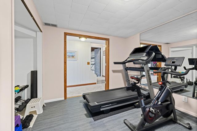 5690 136th Street Court, Apple Valley, MN 55124