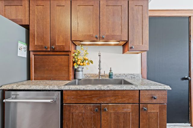 5690 136th Street Court, Apple Valley, MN 55124