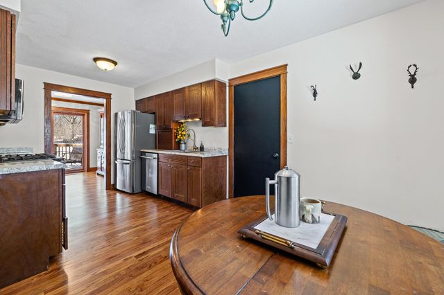 5690 136th Street Court, Apple Valley, MN 55124