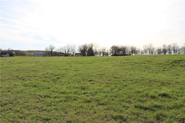 2147 Northern Trace Way, Tontitown, AR 72762
