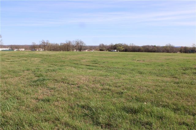 2147 Northern Trace Way, Tontitown, AR 72762