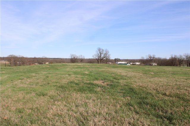 2147 Northern Trace Way, Tontitown, AR 72762