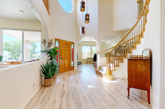 1731 Carson Road NE, Rio Rancho, NM 87144