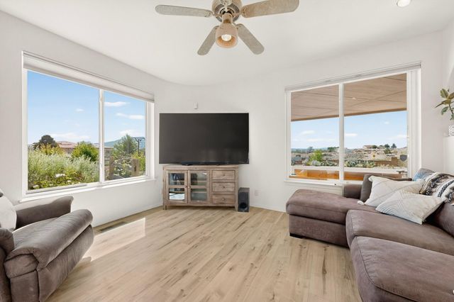 1731 Carson Road NE, Rio Rancho, NM 87144