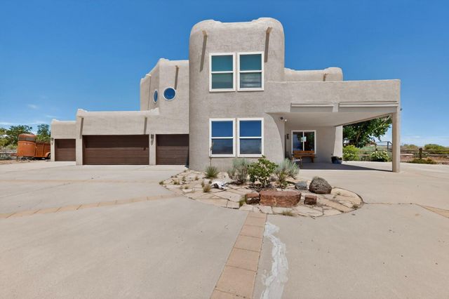 1731 Carson Road NE, Rio Rancho, NM 87144