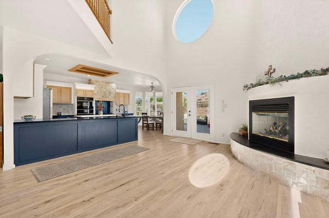 1731 Carson Road NE, Rio Rancho, NM 87144