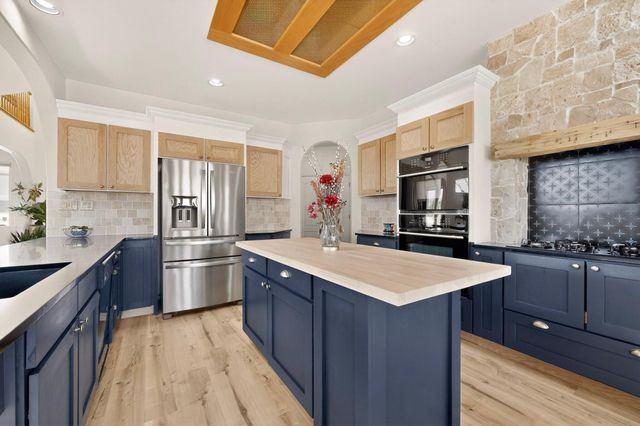 1731 Carson Road NE, Rio Rancho, NM 87144