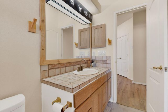 1731 Carson Road NE, Rio Rancho, NM 87144