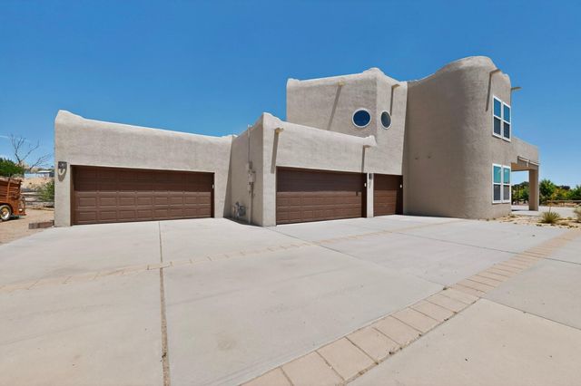 1731 Carson Road NE, Rio Rancho, NM 87144