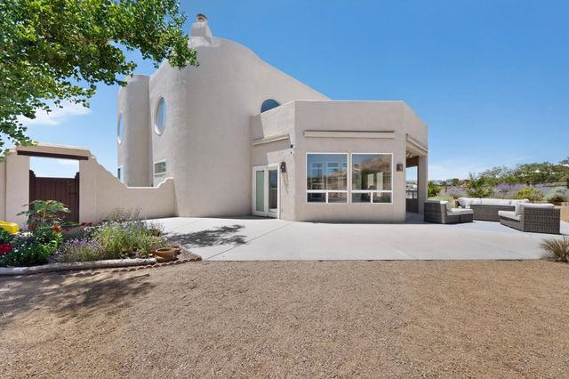 1731 Carson Road NE, Rio Rancho, NM 87144