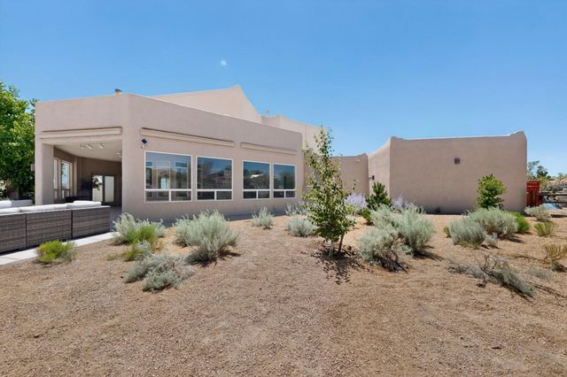 1731 Carson Road NE, Rio Rancho, NM 87144