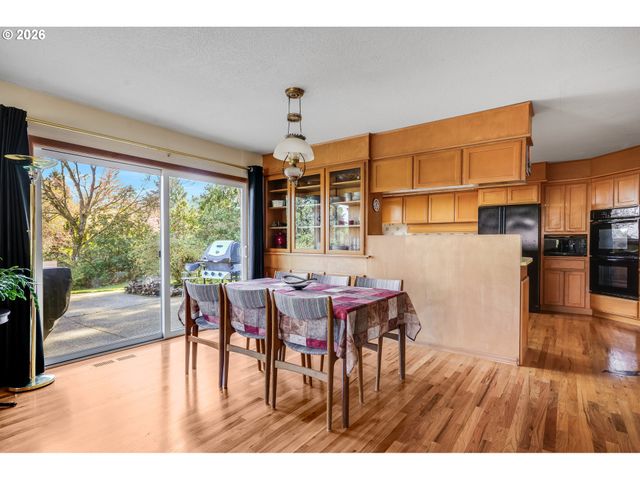 15920 Sw OBERST Ln, Sherwood, OR 97140