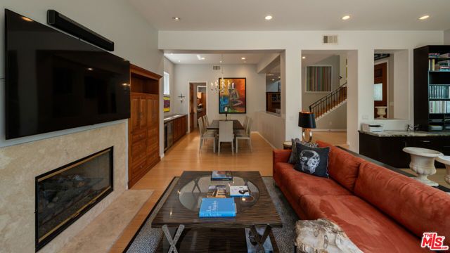 3705 Esplanade, Marina Del Rey, CA 90292