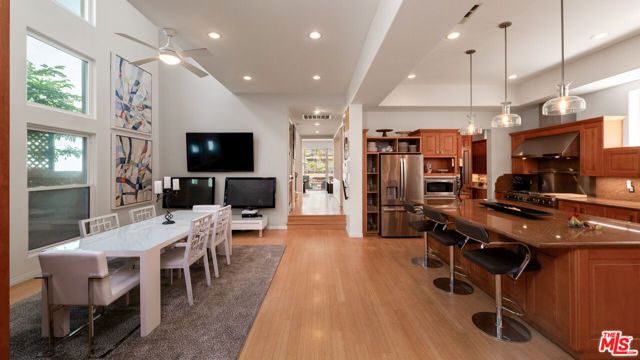 3705 Esplanade, Marina Del Rey, CA 90292