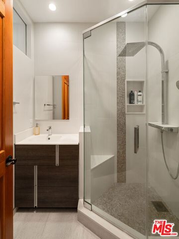 3705 Esplanade, Marina Del Rey, CA 90292