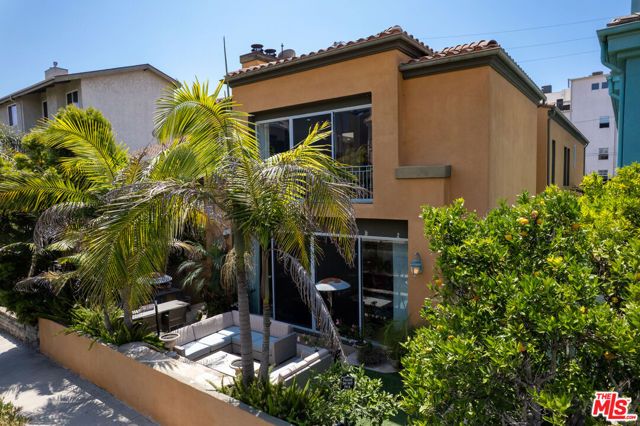 3705 Esplanade, Marina Del Rey, CA 90292