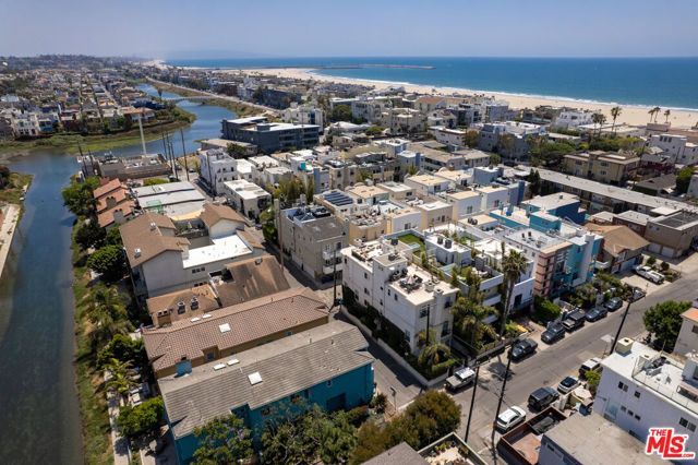 3705 Esplanade, Marina Del Rey, CA 90292
