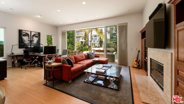 3705 Esplanade, Marina Del Rey, CA 90292