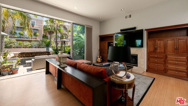 3705 Esplanade, Marina Del Rey, CA 90292
