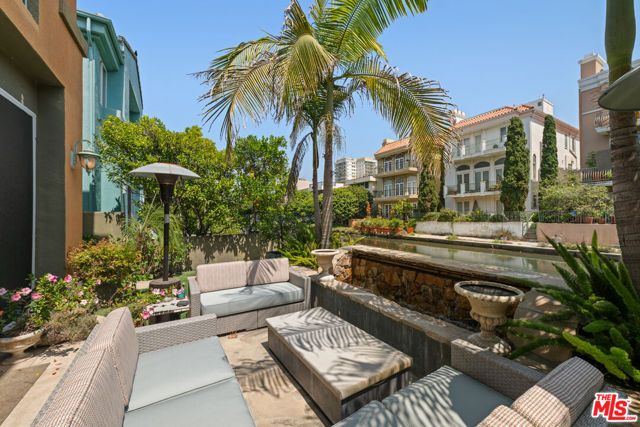 3705 Esplanade, Marina Del Rey, CA 90292