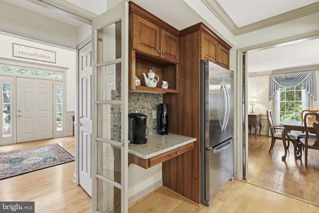 24 MANOR KNOLL CT, Baldwin, MD 21013