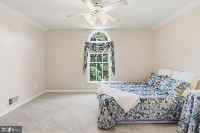24 MANOR KNOLL CT, Baldwin, MD 21013