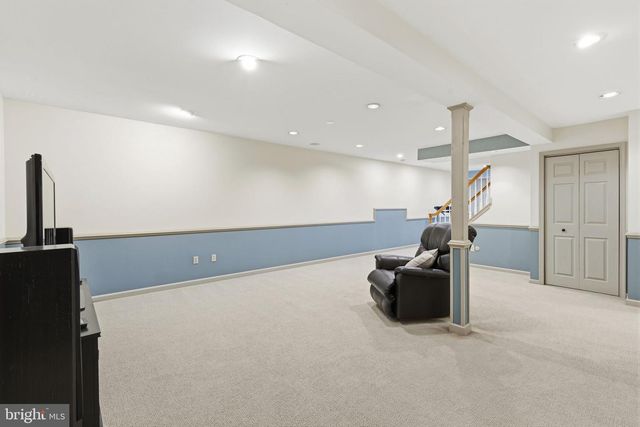 24 MANOR KNOLL CT, Baldwin, MD 21013