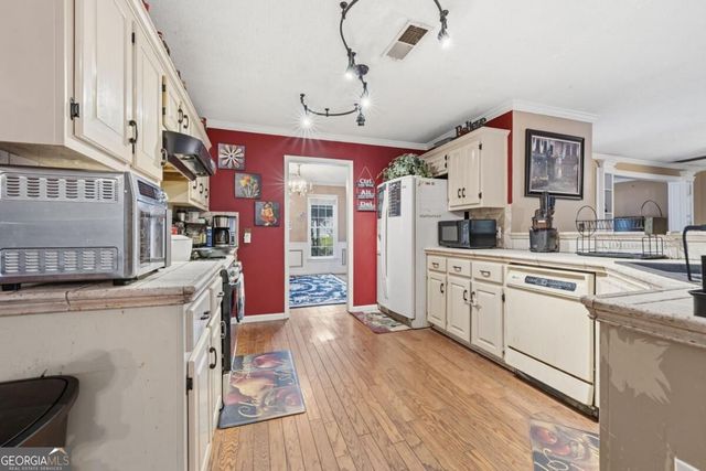 4412 Pembrooke Way, Powder Springs, GA 30127