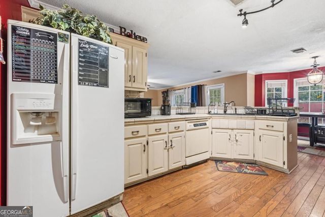 4412 Pembrooke Way, Powder Springs, GA 30127