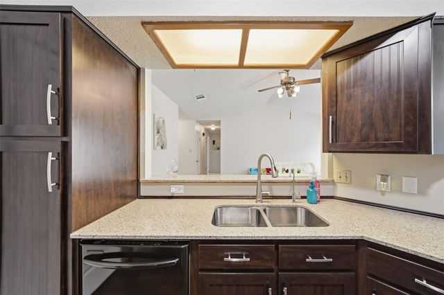 1100 York Castle DR, Pflugerville, TX 78660