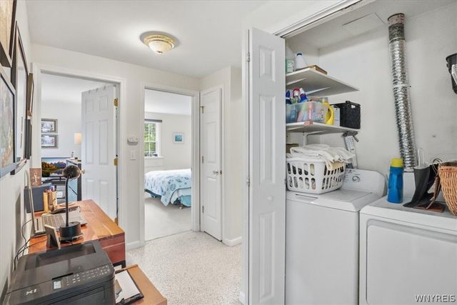 960 Hopkins Road E, Amherst, NY 14221