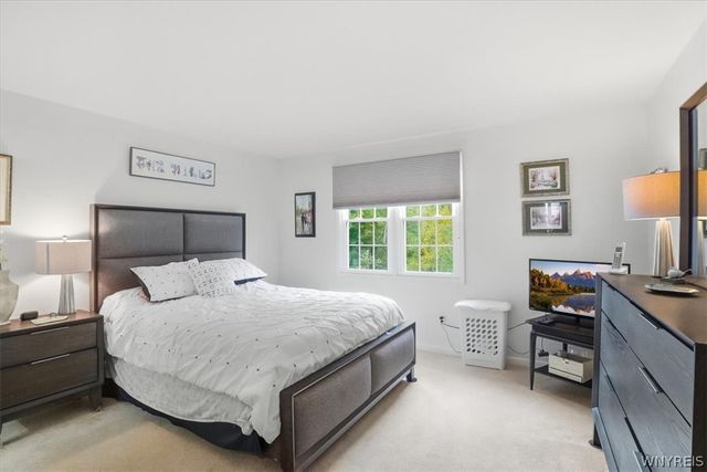 960 Hopkins Road E, Amherst, NY 14221